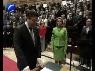 Patxi López promete, desde el respeto a la ley, cumplir como lehendakari