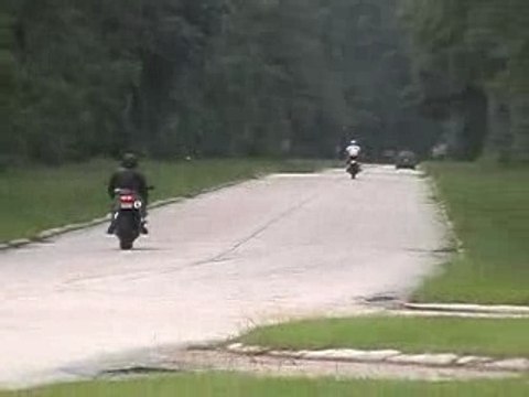 Yamaha R6 vs Suzuki GSX-R 600