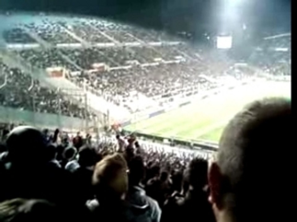 Insulte et chant supporter om nice
