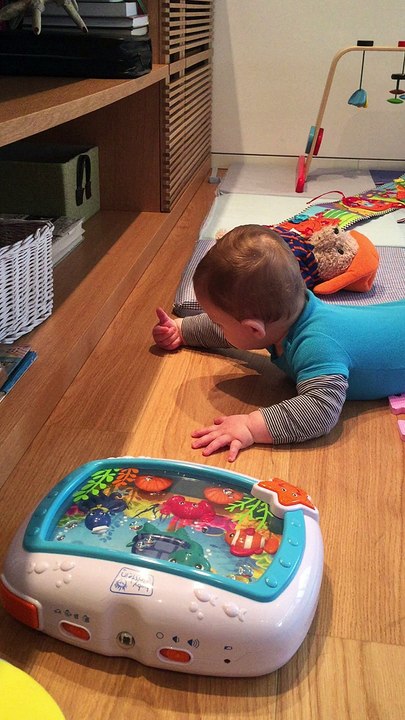 13.4.15 - גיא בן כמעט 7.5 חודשים