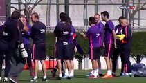 Lionel Messi looking relaxed in training ahead of Barcelona vs PSG