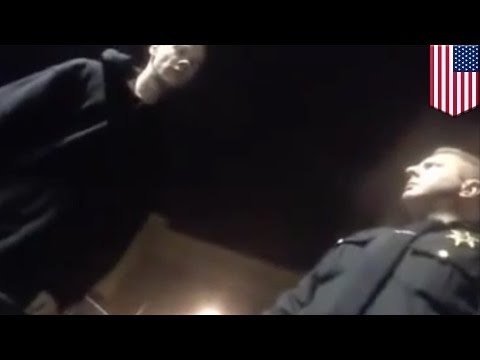 Policía suspendido luego de que video que lo muestra atacar verbalmente a ciudadano se volvió viral