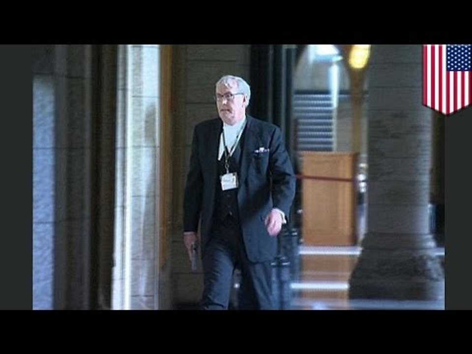 Testigos relatan como el Sgt. Kevin Vickers detuvo al asesino que ingreso al parlamento canadiense