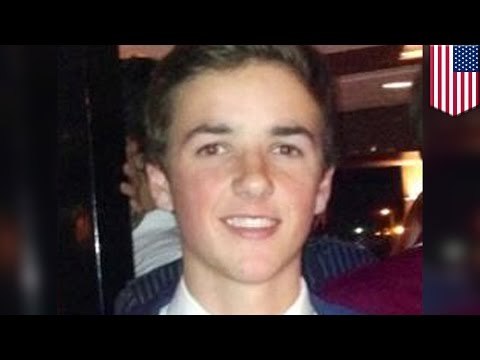 Joven muere al impactar su cabeza contra puente de concreto mientras viajaba en un bus de dos pisos