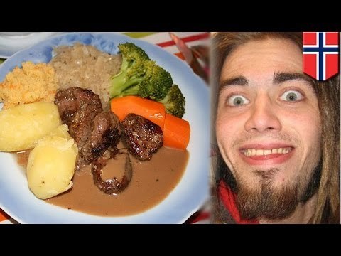 Artista noruego Alexander Wengshoel se come una parte de si mismo, dice que es delicioso