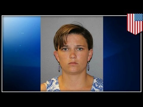 Universitario dice que hay una bomba para evitar que sus padres sepan que no se graduara