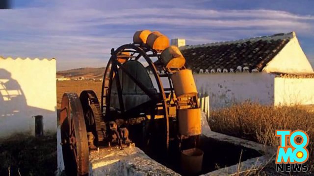 سيدة اسبانية نصف عارية تسقط في بئر أثناء ممارسة الجنس