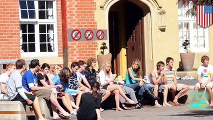 كلية أهلية ترفض رجلاً ذكر الله في المقابلة