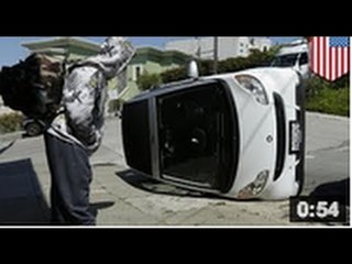 Attentat aux voitures SMART! 4 Smart ont étaient retrouvées retournées