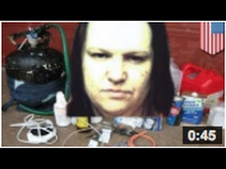 Mme Smith est arrêtée en train de conduire et cuisiner de la méthamphétamine en même temps