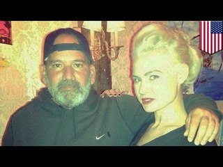 Pick up girls like ‘Looking For a Girlfriend’ guy Dan Perino whose fliers got him laid 125 times