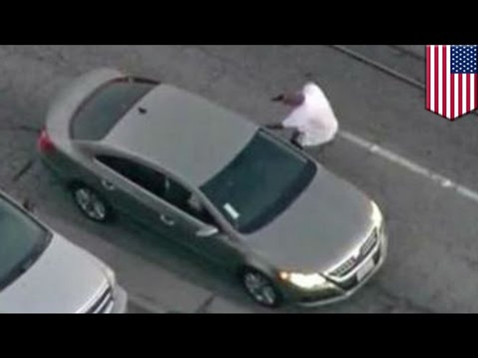Real life GTA: A high speed pursuit caught on live TV ends with LAPD shooting a crazed gunman