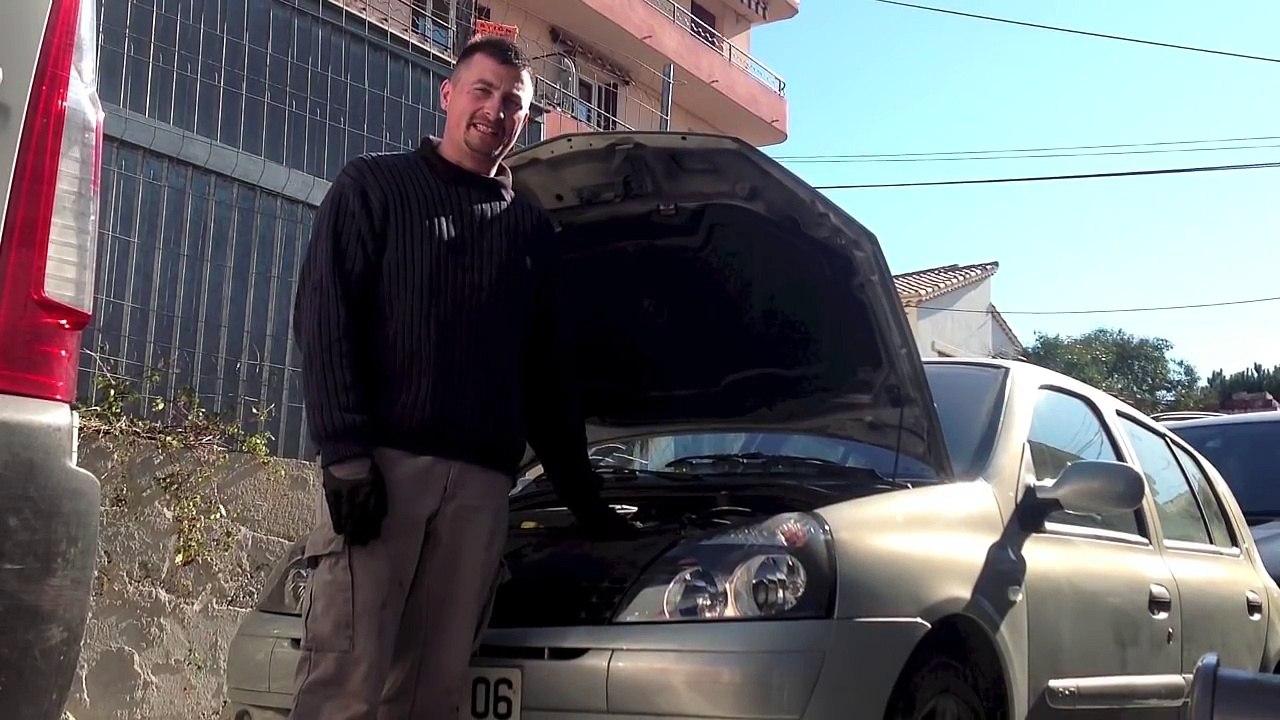 Comment changer  les disques et plaquettes de freins - Tutoriel Mécanique Man