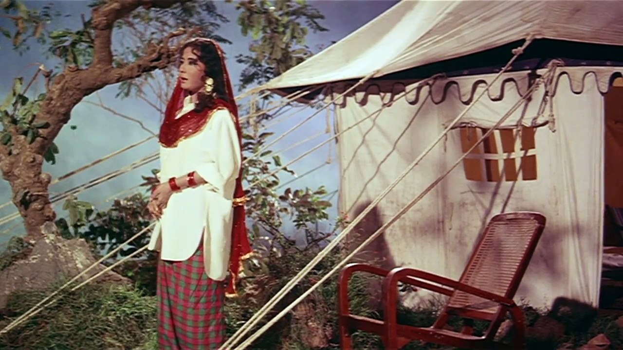 Mausam Hain Aashiqaana  - Meena Kumari - Ashok Kumar - Pakeezah - Ghulam Mohammed - Old Hindi Song