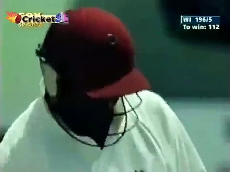 RARE Cricket Fight   Brian Lara shoves Glenn Mcgrath at Barbados