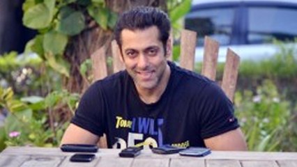 Salman Khan - Not Interested In A Girlfriend, Loves Being Single