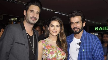 Скачать видео: Sunny Leone & Jay Bhanushali Promotes Film Ek Paheli Leela | Gaiety Galaxy Cinemas