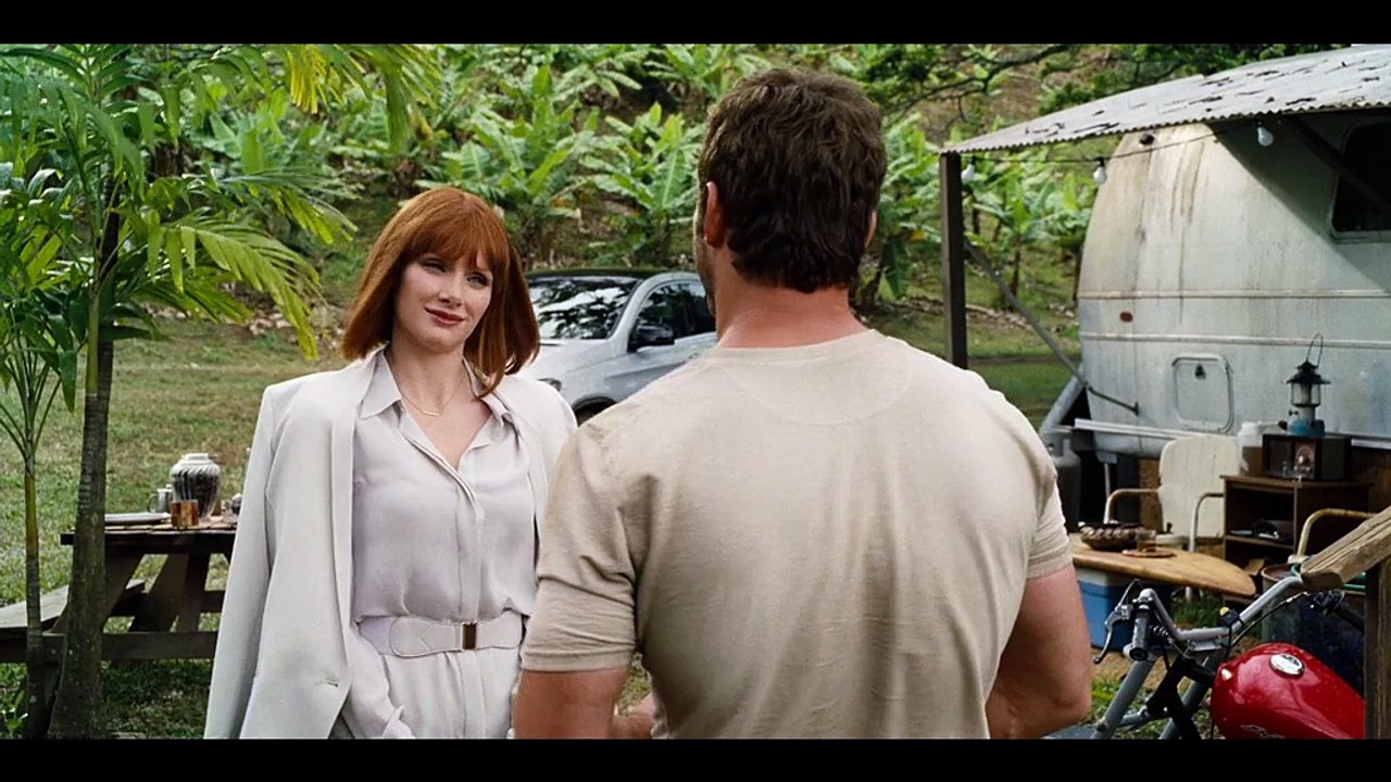 Jurassic World - Clip - New Attraction