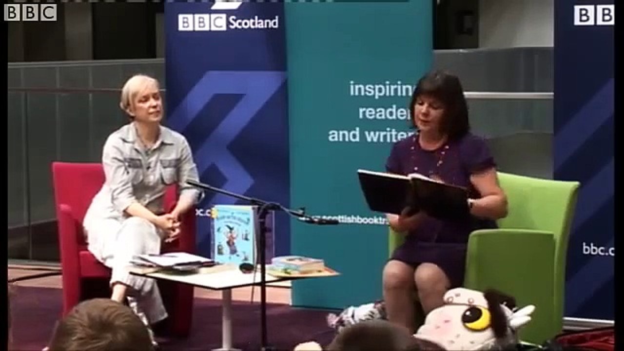 Julia Donaldson and The Gruffalo sing The Gruffalo's Song