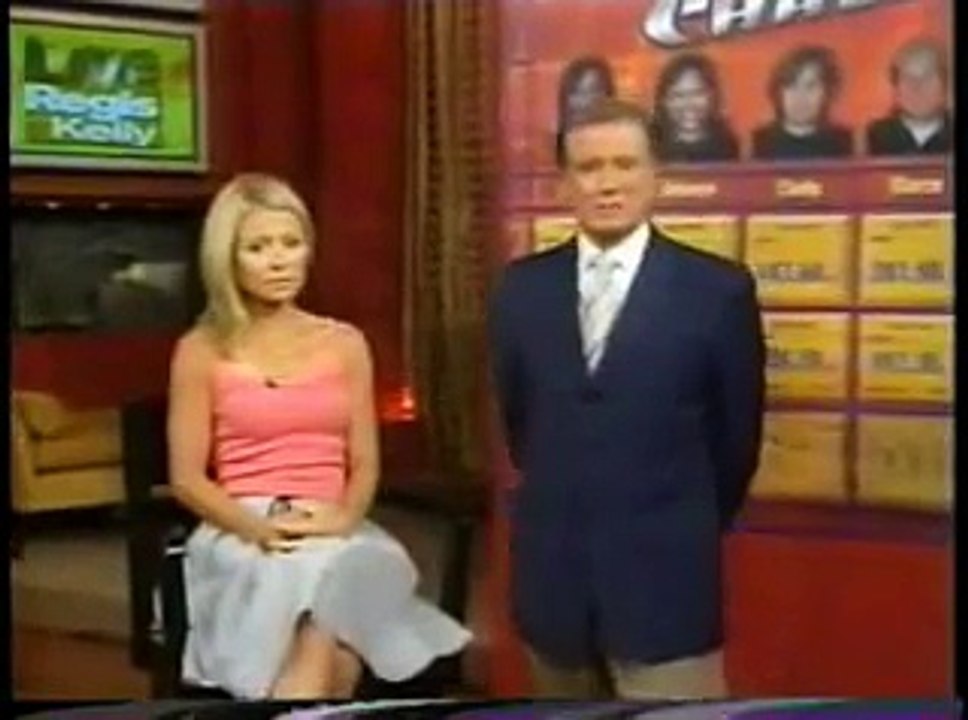 Kelly ripa gets adjusted