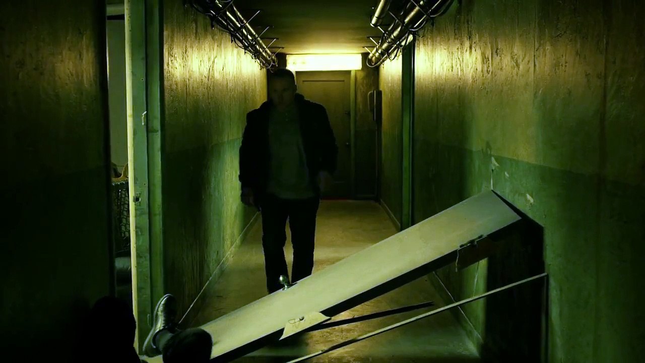Daredevil (Netflix) - extrait baston en plan séquence