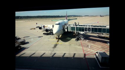 Między niebem a ziemią.