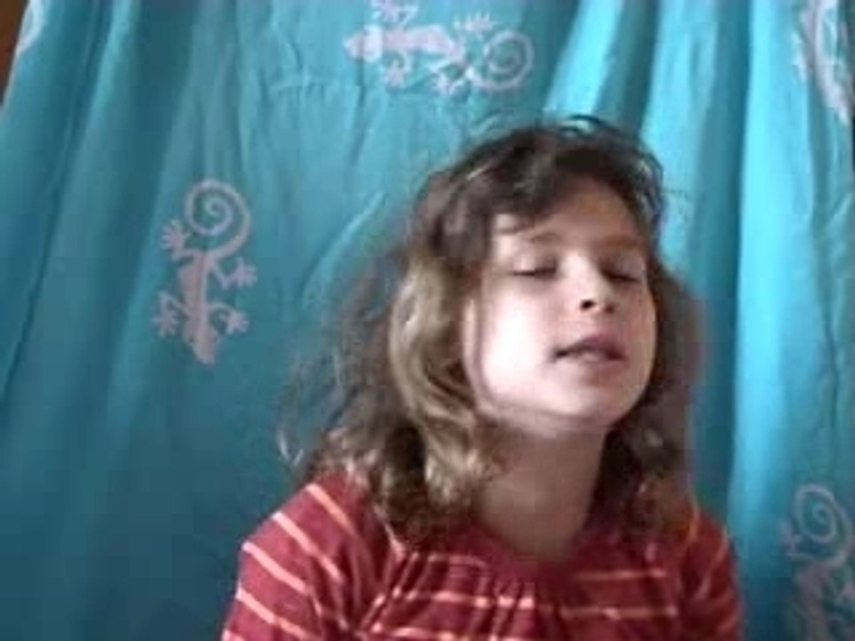 Naeli chante