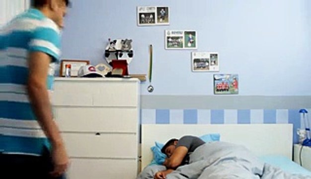 Zaid Ali - Waking up your kids (White parents vs. Brown parents)