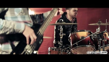 كليب جديد بعنوان احلم بالنور أداء فرقة خطأ مطبعي انتاج أصايل