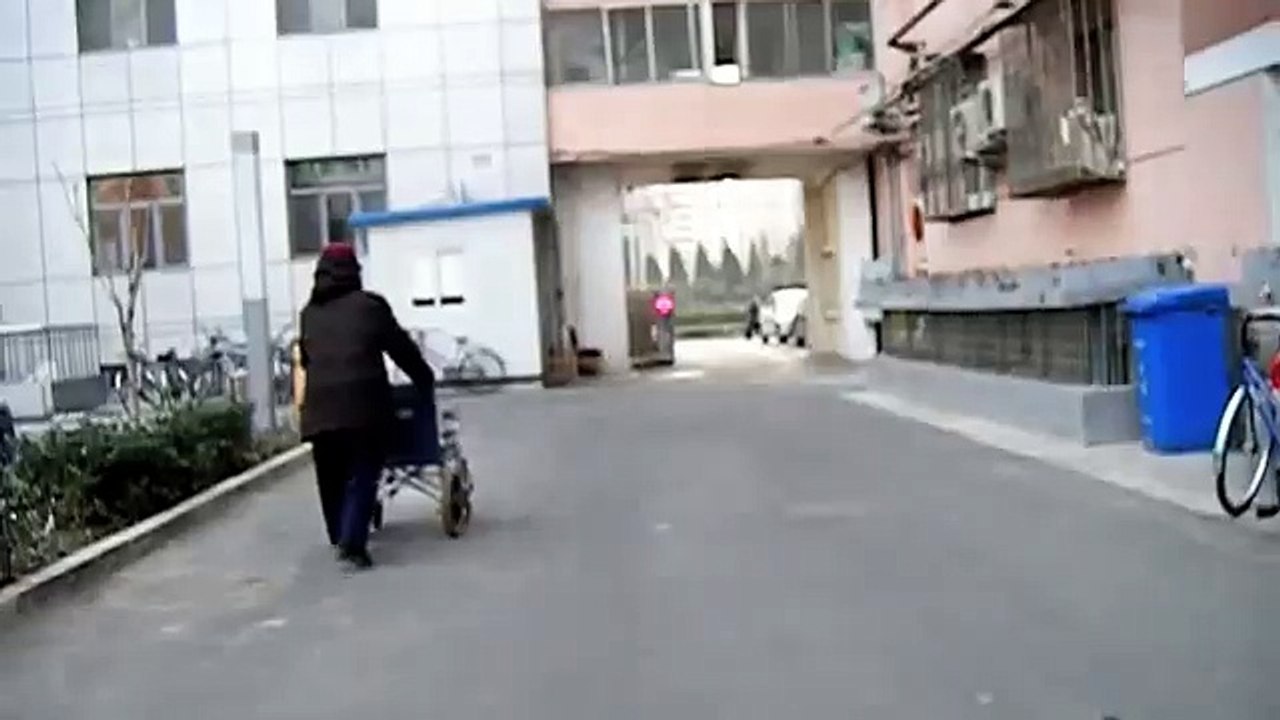 Lotus Gait (Bound Feet)