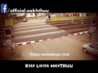 Shocking Video of Train nearly Crushed Mann