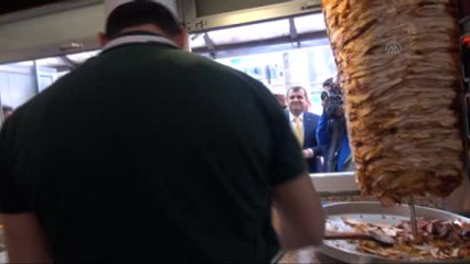 Çavuşoğlu'nun Manavgat'ta Esnaf Ziyareti