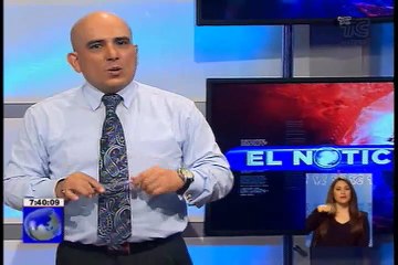 Cámara captó robo en semáforo del sur de Guayaquil