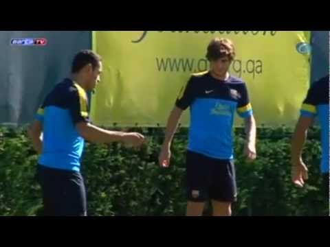 Deportes / Fútbol; Barça, Puyol, Adriano e Iniesta se entrenan ya con el resto de la plantilla