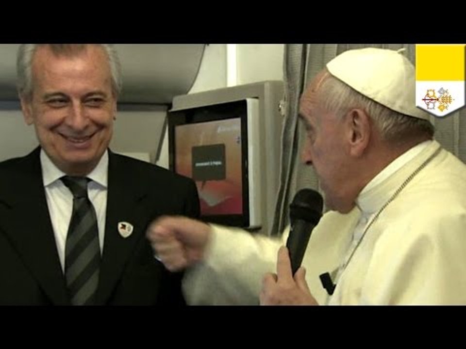 Papież Franciszek komentuje ataki w Paryżu podczas lotu do Filipin