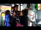 インドの姉妹　バス内の痴漢男にベルトで反撃