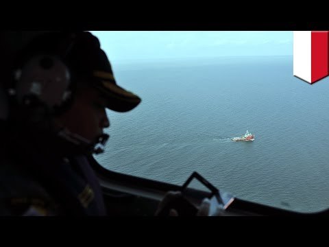 AirAsia crash: Divers find flight QZ8501’s elusive black box