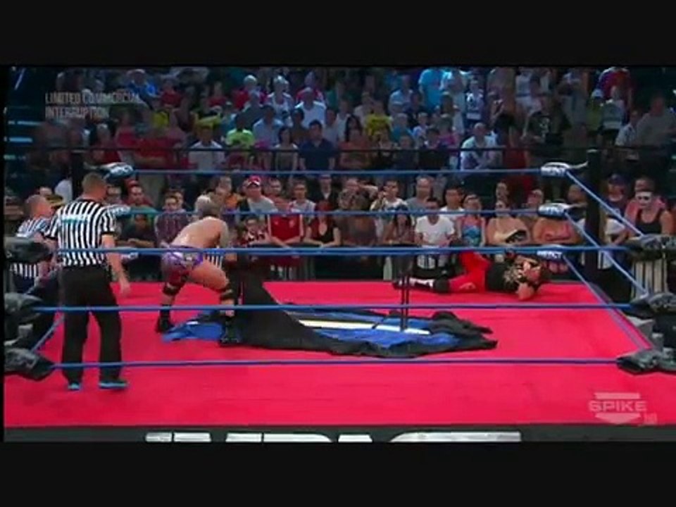 TNA Impact Wrestling Review 6-30-11 Joker Sting vs Hulk Hogan