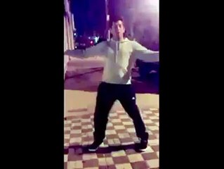 Man Dancing on Police Siren --Funny