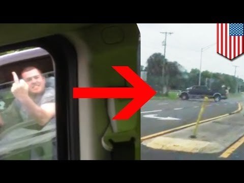 VIDEO: Instant Karma para sa isang bastos na driver sa Tampa, Florida!