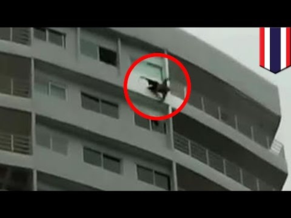 Man commits suicide on camera: Tourist gets dru...