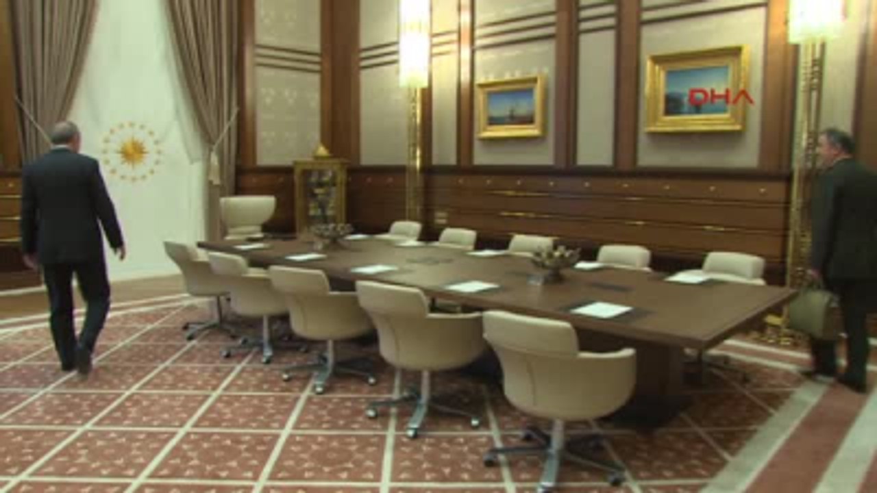 Cumhurbaşkanı Erdoğan Kara Kuvvetleri Komutanı Org. Hulusi Akar'ı Kabul Etti