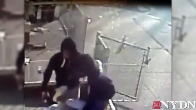 Attack Black!!Cops hunt Brooklyn iPhone thieves who pistol whipped teen