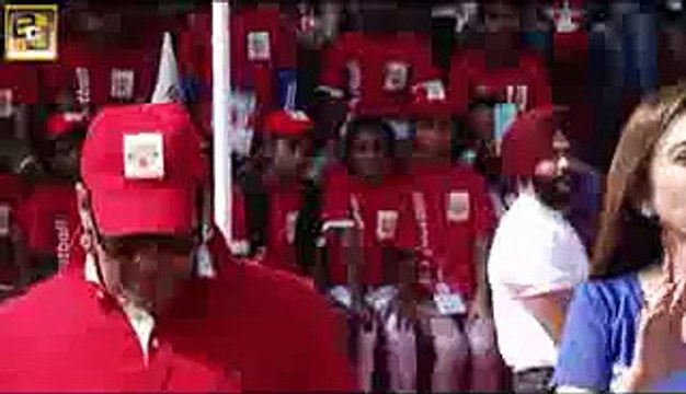 Salman Khan plays around with MONKEYS Prem Ratan Dhan Payo.3gp