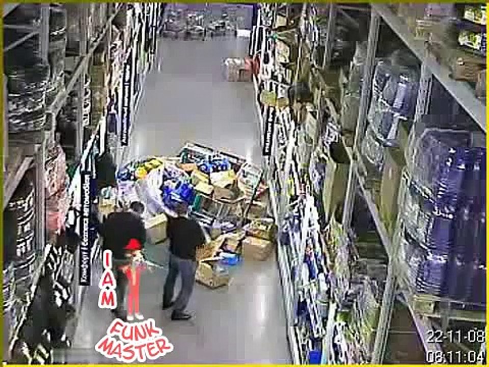 Warehouse shelves collapse video Dailymotion