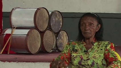 curta doc "Divino Encontro" por Coletivo Doca (Carla Pereira, Gislaine Lima e Pedro Gradella / Rio de Janeiro, 2012)