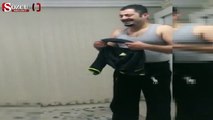 Beşiktaşlı oğluna Fenerbahçe forması giydirmeye çalışan baba!