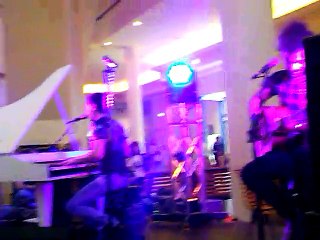 3 - Vipers - Tributo Queen - Cento Commerciale Il Globo - Busnago - 12.4.15.