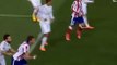 Dani Carvajal donne un coup de poing à Mario Mandzukic - Atletico Madrid vs Real Madrid - Champions league 2015