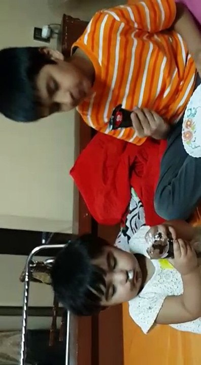 alishba enjoying ice cream